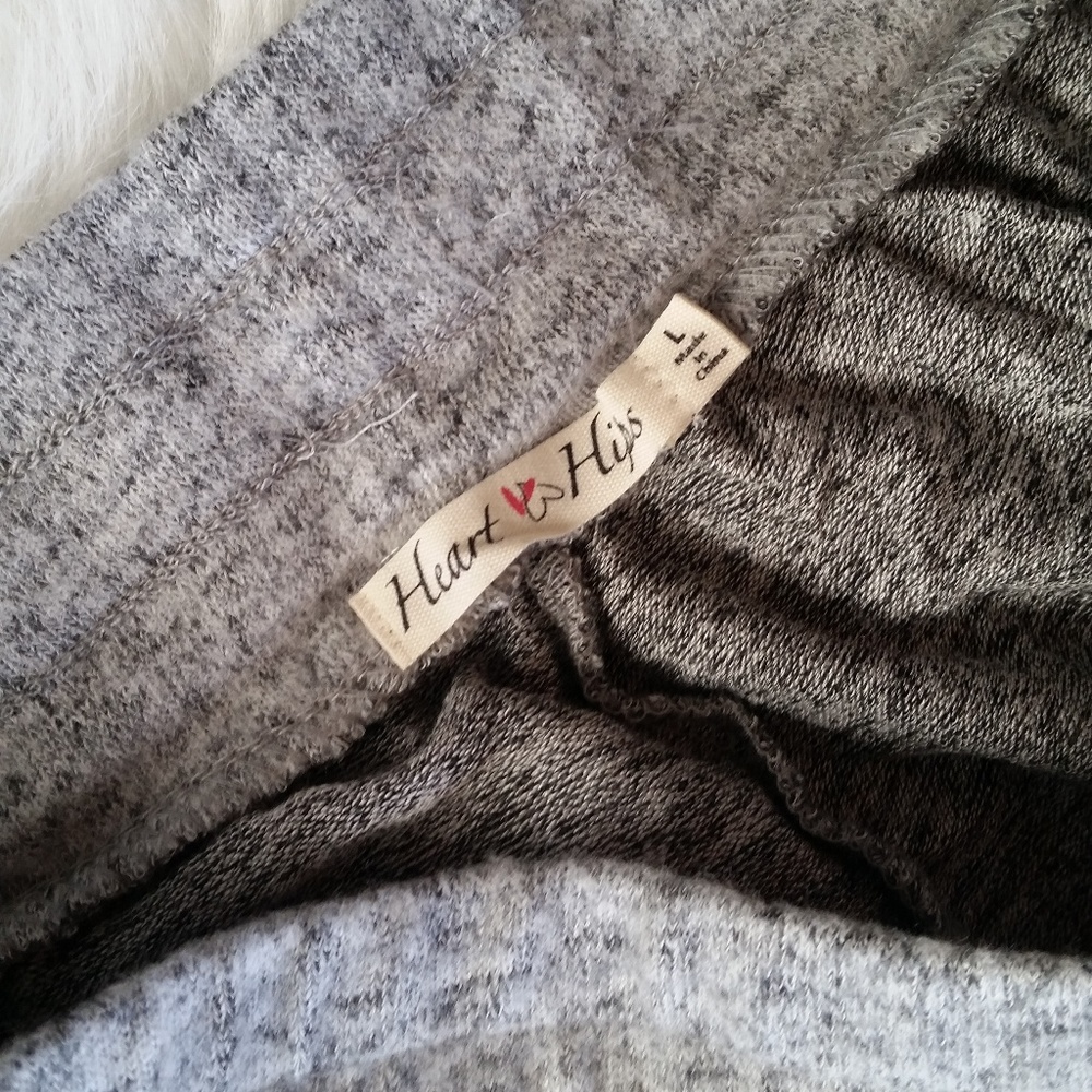B2G1 *5 STAR* Soft Knit Gray Joggers - Picture 3 of 3